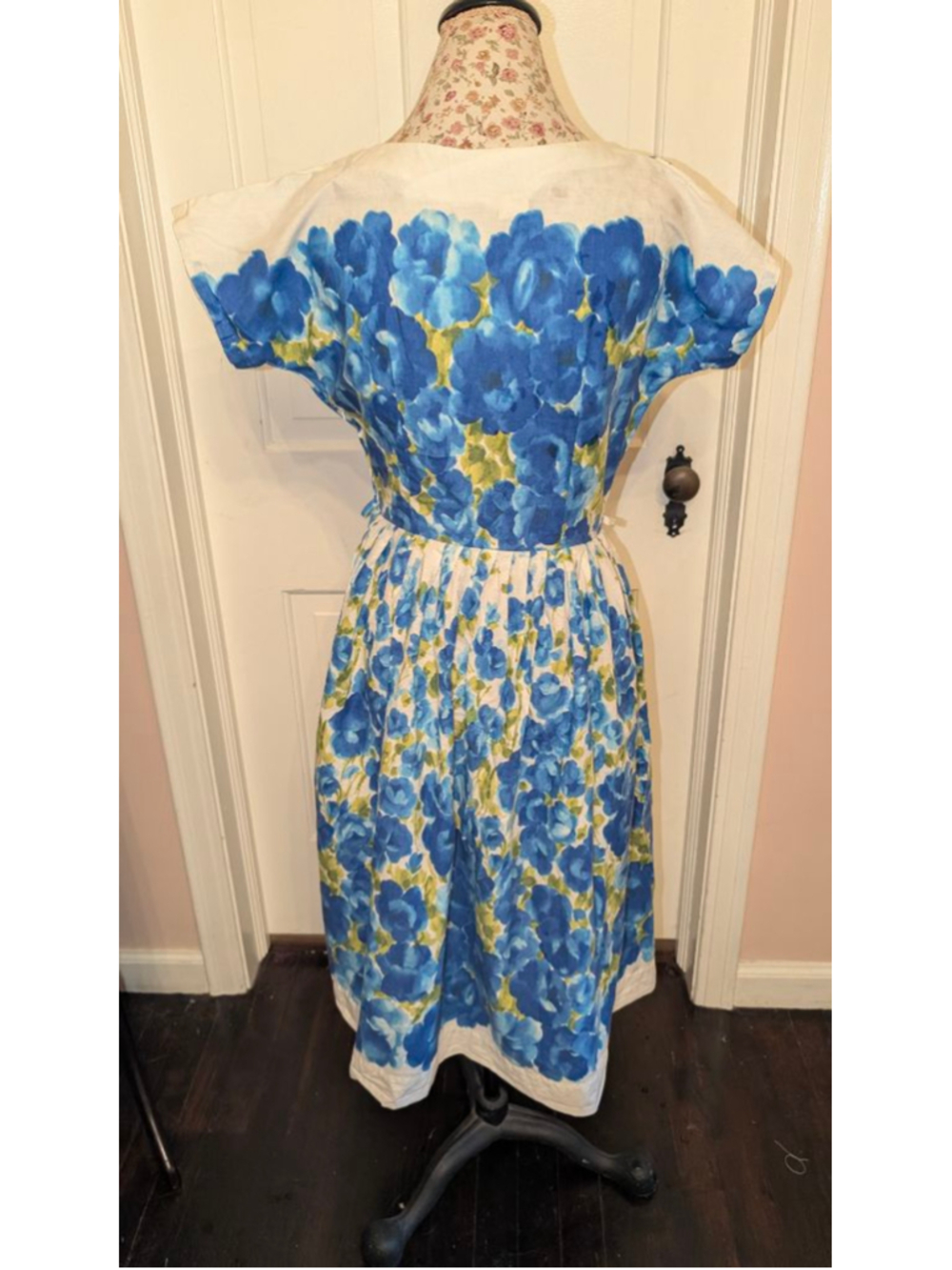 vintage 1950s Floral Cotton Dress - Picture 7 of 16